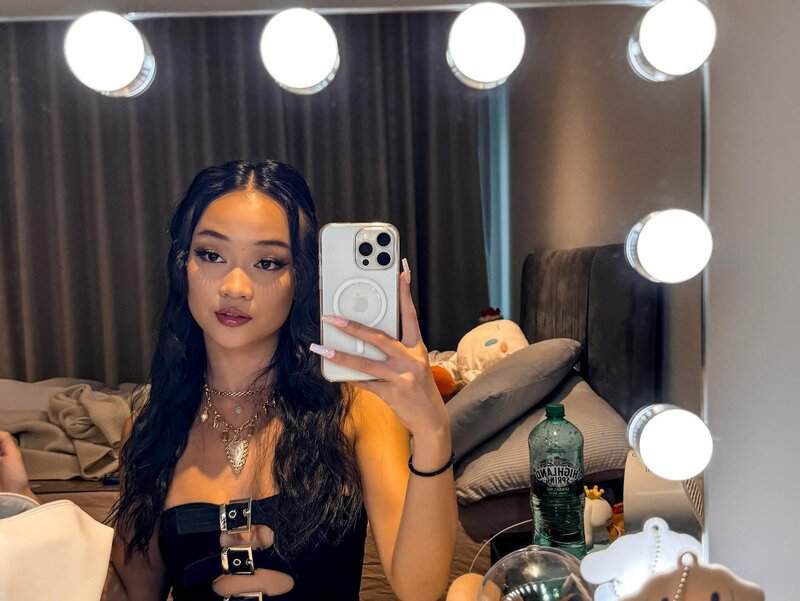 Nhan sắc "nữ hoàng kinh dị" Gen Z thủ vai Chun-Li của Street Fighter 2026- Ảnh 3.