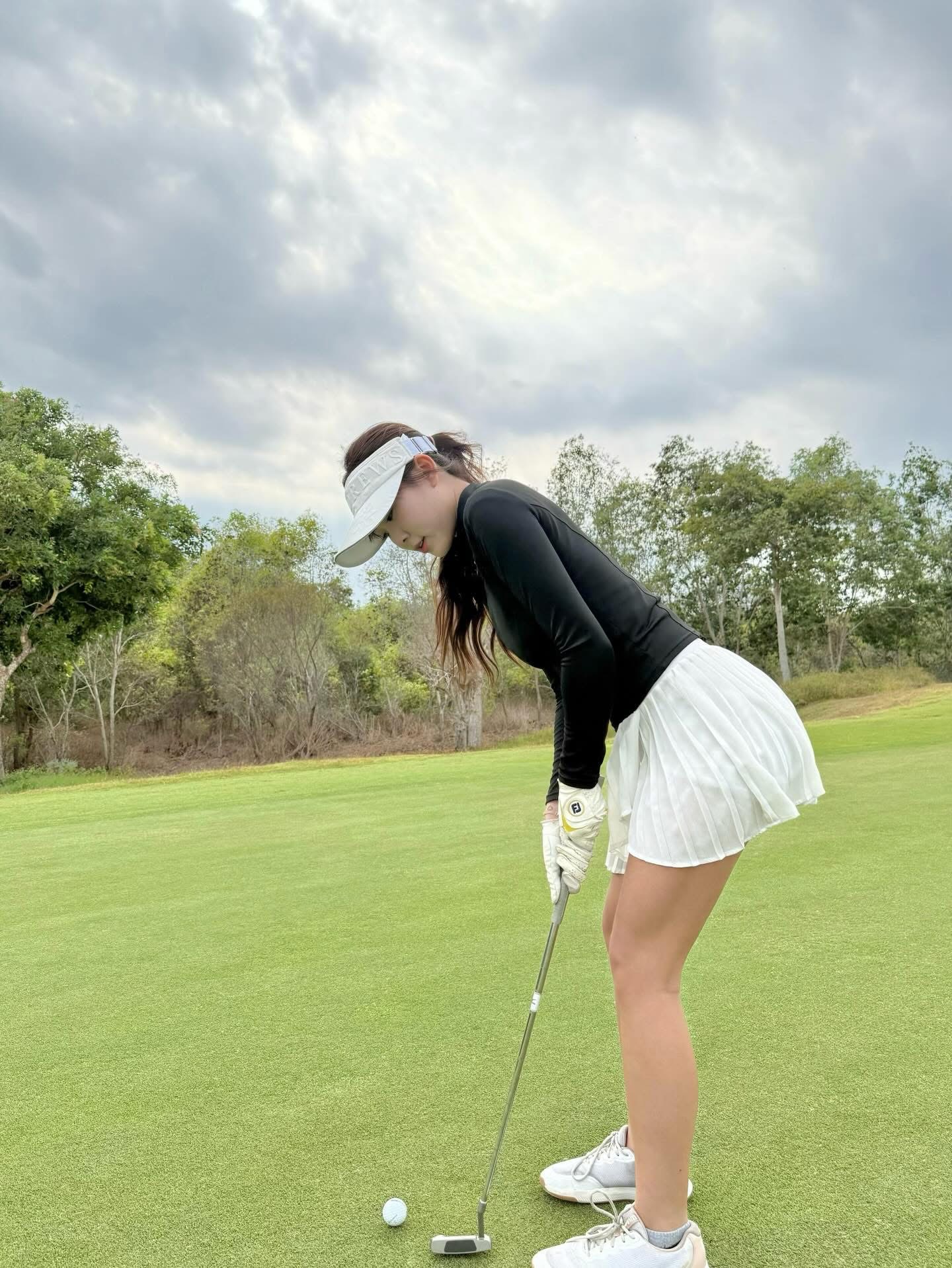 "Bỏ rơi" vợt Pickleball, Nàng Kim đổi "vibe", tuyên bố chi 200 triệu để checkin sân golf- Ảnh 6.