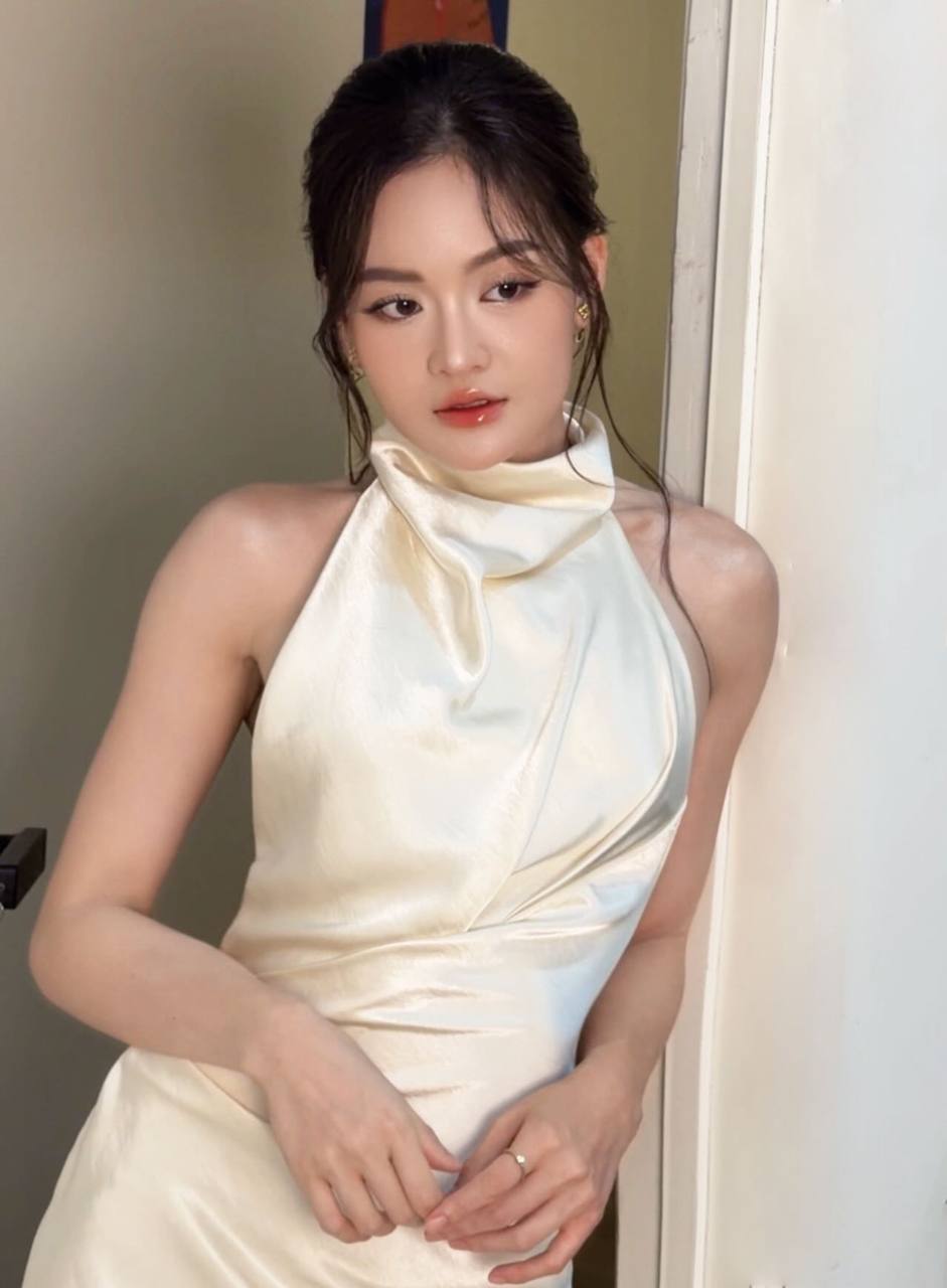 Việt Nam mới có một bóng lưng cực phẩm, lướt qua rất giống nữ chính tài phiệt trong phim ngôn tình- Ảnh 6.