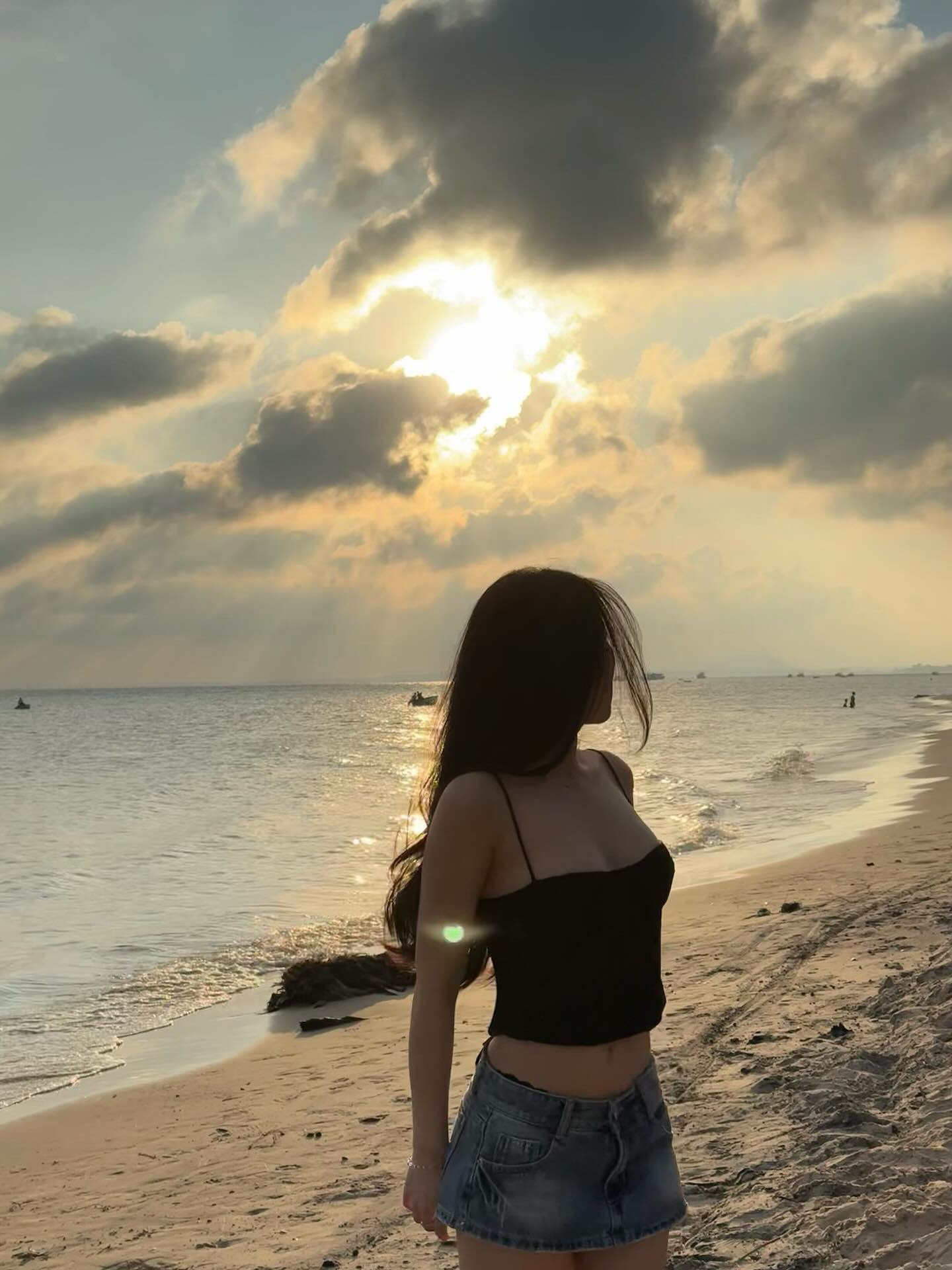 Khoe khéo vòng eo "con kiến", hot girl khiến anti-fan "nín lặng" đến mức không dám bắt bẻ- Ảnh 4.