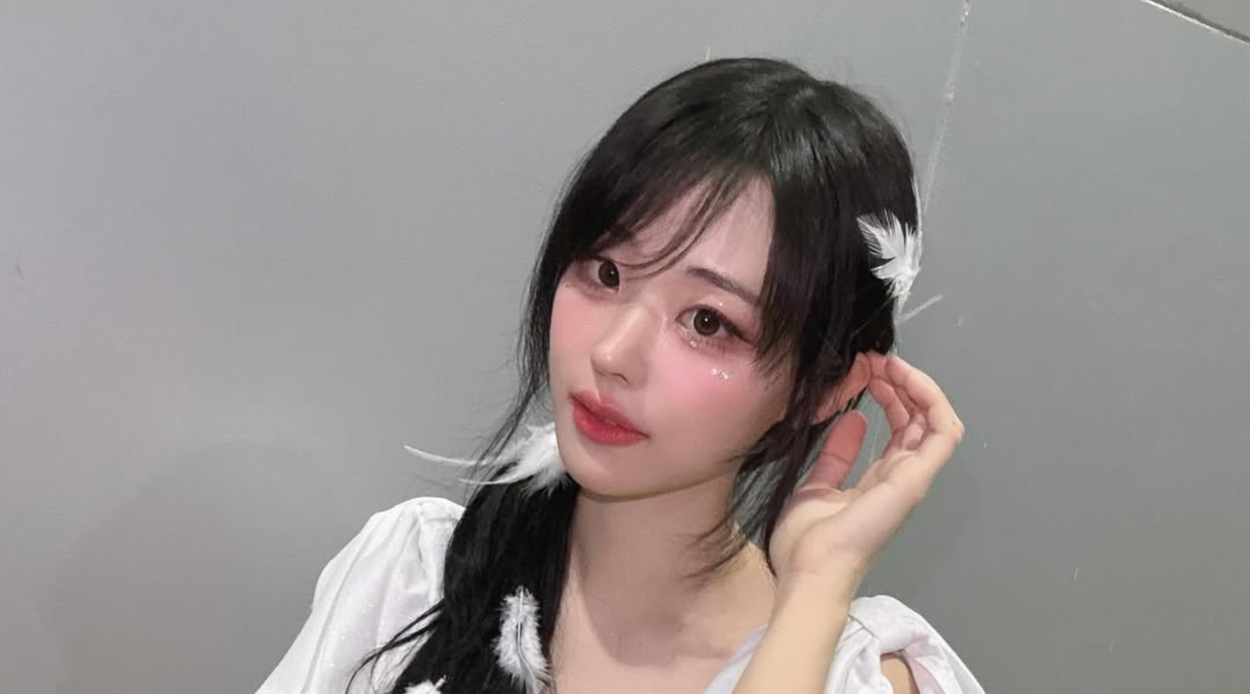 Hot girl "chiếm sóng" trận KRX vì quá xinh đẹp và profile "cực khủng"- Ảnh 7.