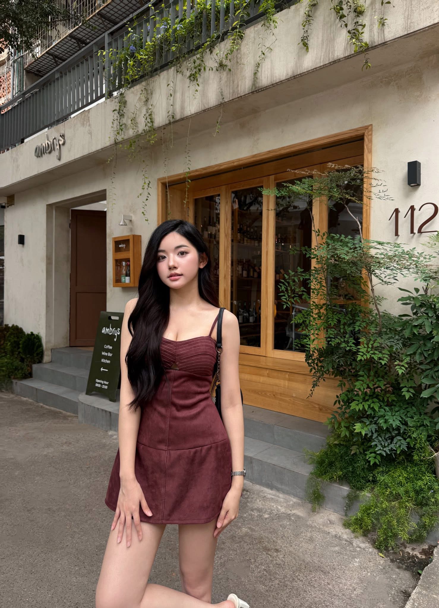 Trầm trồ vóc dáng hotgirl mukbang, ăn thả ga vòng eo vẫn mướt mượt- Ảnh 3.