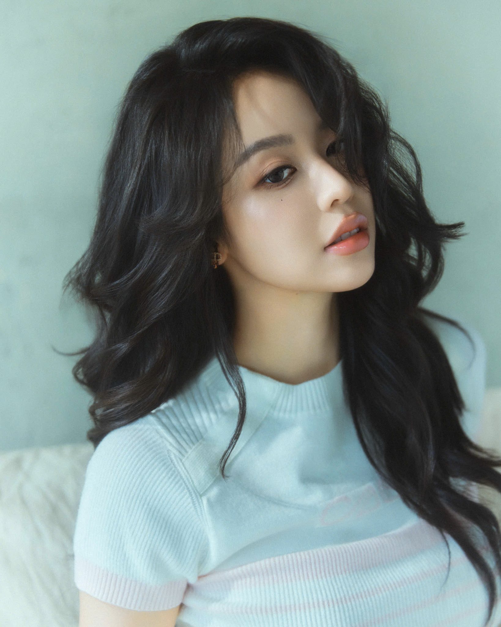 Nàng hậu 2K2 hóa nàng thơ trong bộ ảnh mới: Nhan sắc ngọt ngào thế này ai mà chịu cho nổi- Ảnh 2.