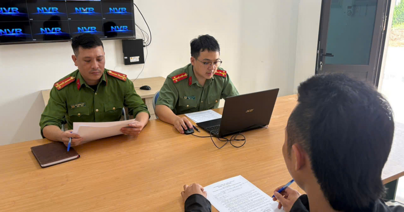 TikToker nổi tiếng ở Lào Cai bị phạt vì đăng video phản cảm lên mạng xã hội- Ảnh 1.