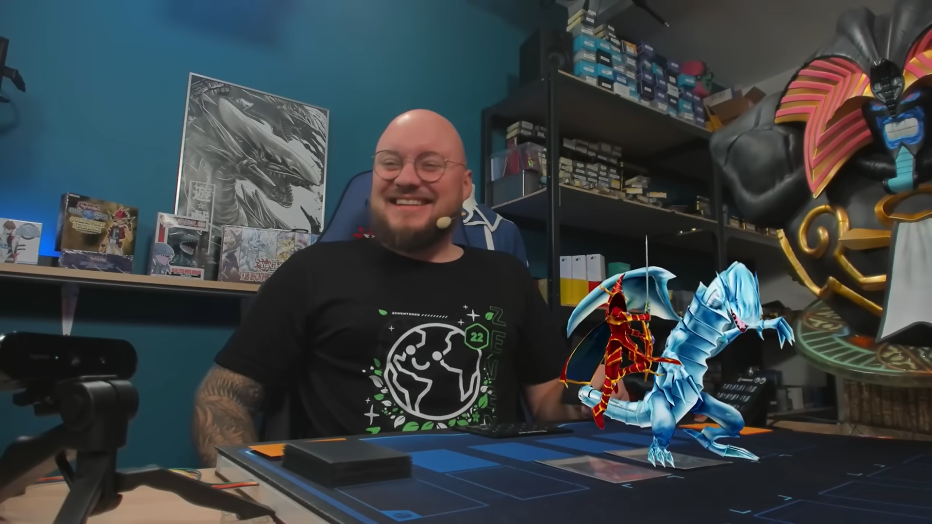 Chàng trai biến giấc mơ Yu-Gi-Oh thành hiện thực với hệ thống triệu hồi quái vật 3D từ thẻ bài- Ảnh 1.