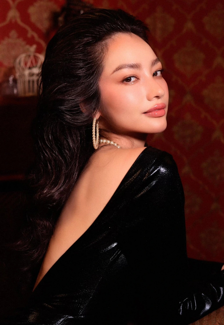 Sắc vóc nóng bỏng của Á hậu Việt duy nhất được Victoria's Secret 