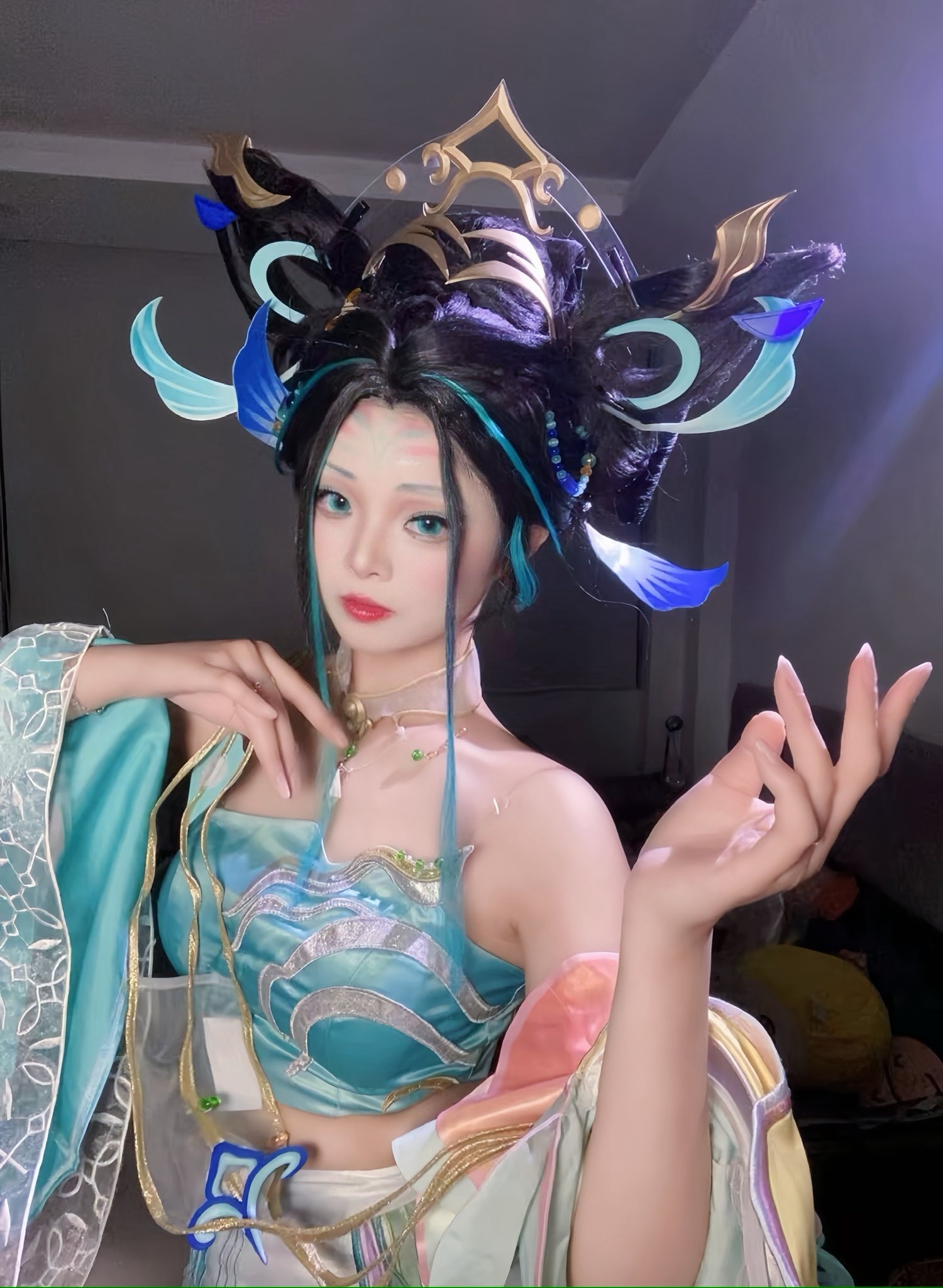 Công khai "bán quạt", nữ coser khiến triệu anh em game thủ "hoảng hồn"- Ảnh 6.