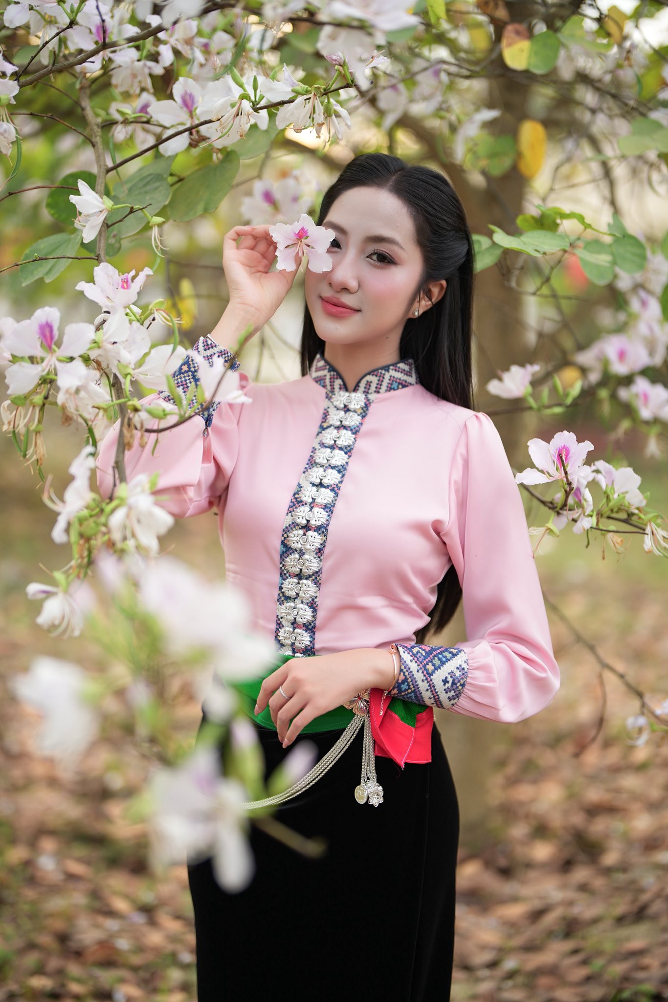 Nàng hậu 2k4 khoe visual "điểm 10" khiến netizen đứng ngồi không yên- Ảnh 9.