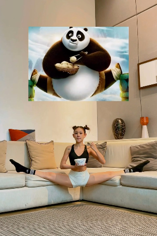 Gấu Po trong Kung Fu Panda cũng phải "bái phục" cô nàng hot girl này- Ảnh 5.
