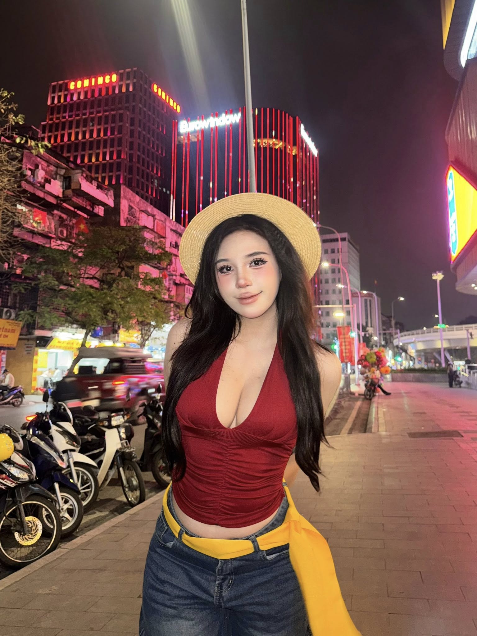 "Phá tan" nguyên tác, nữ coser này vẫn khiến anh em game thủ phải mê mệt- Ảnh 7.
