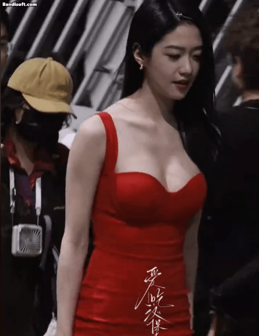 Chỉ cần nhìn mỹ nhân này 3 giây thôi là đêm nay khỏi ngủ: Vòng 1 cháy màn hình, đẹp mà body nuột kinh khủng- Ảnh 3.