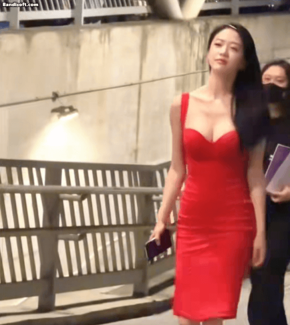 Chỉ cần nhìn mỹ nhân này 3 giây thôi là đêm nay khỏi ngủ: Vòng 1 cháy màn hình, đẹp mà body nuột kinh khủng- Ảnh 5.