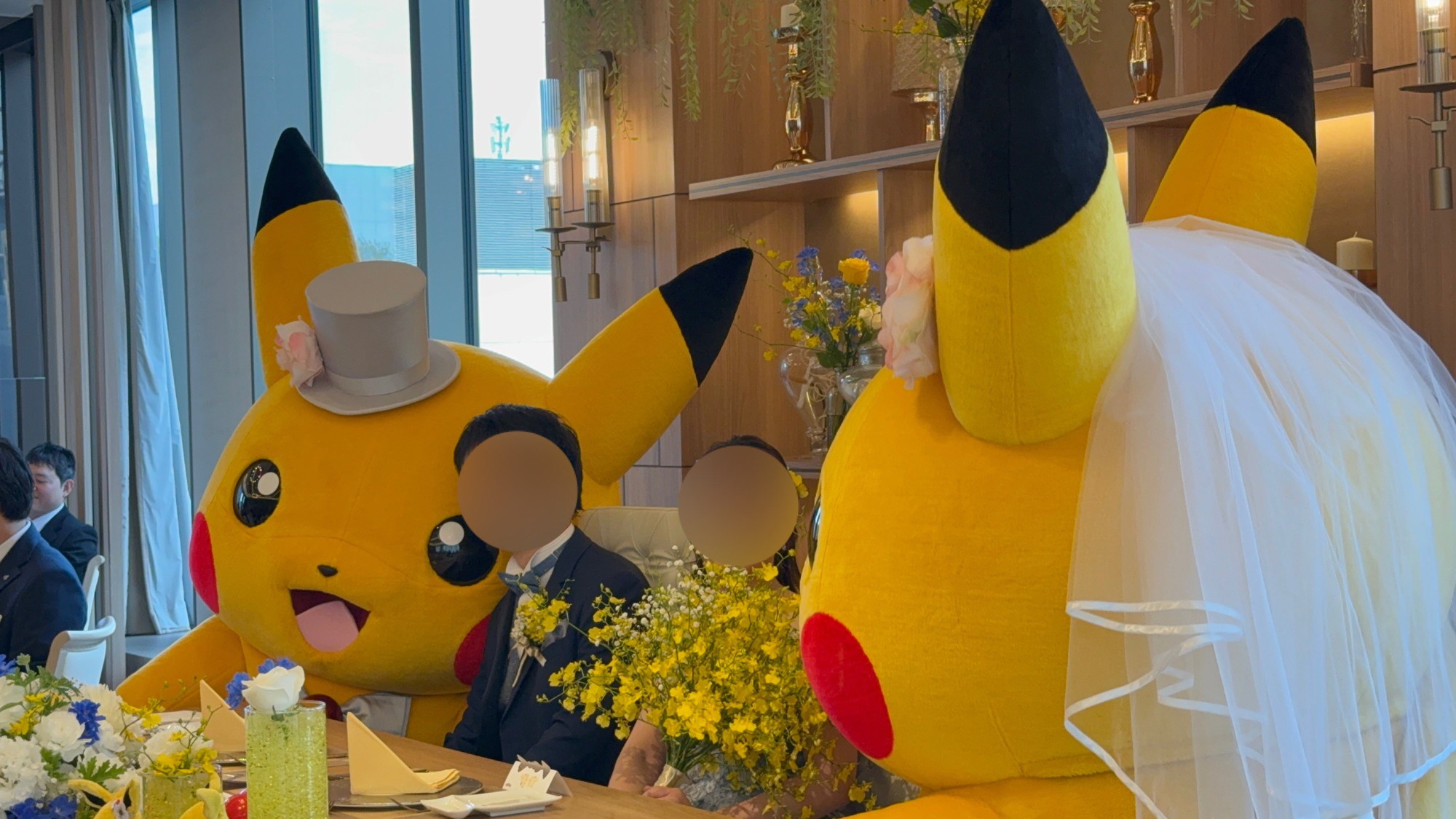 Cặp đôi Nhật Bản gây sốt với đám cưới phong cách Pokémon "độc nhất vô nhị"- Ảnh 1.