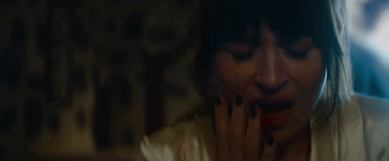 Mở mắt đúng cách thấy là thấy Anne Hathaway hôn Dakota Johnson, đóng chung phim 18+ thì ai làm lại 2 chị?- Ảnh 4.