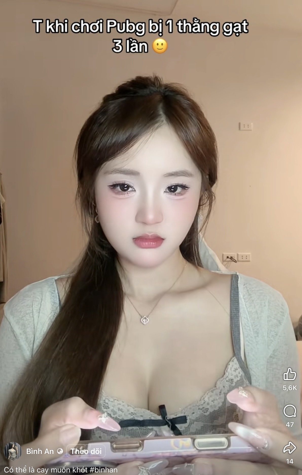 Uất ức tràn màn hình, hot girl Bình An cay cú đến suýt khóc khi chơi PUBG- Ảnh 2.