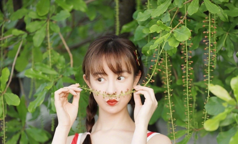 Hết diễn "Thần tiên tỷ tỷ" Vương Ngữ Yên, mỹ nhân này chọn tái xuất với loạt gây sốc- Ảnh 1.