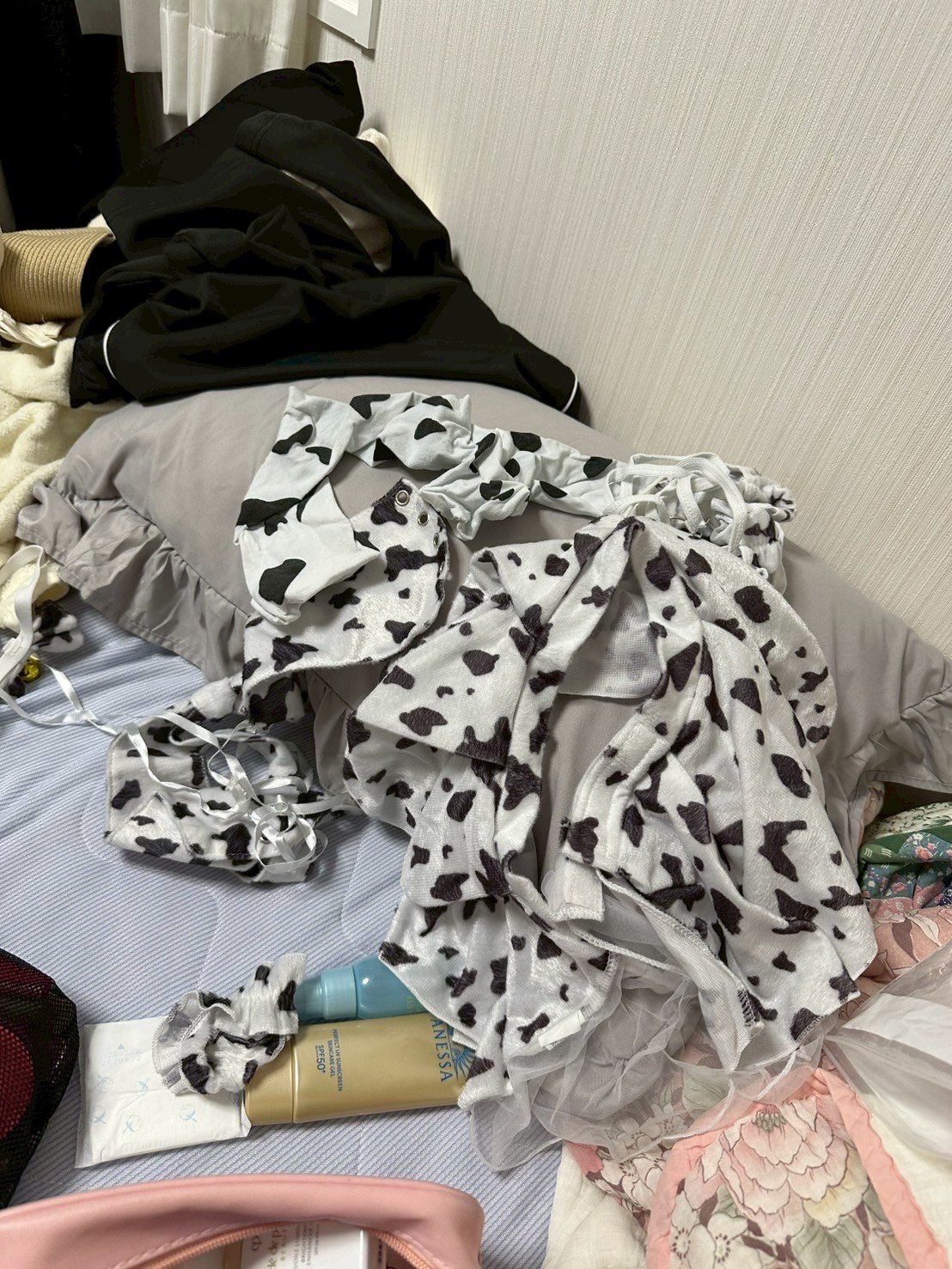 Rủ bạn trai qua phòng, hot girl khiến đối phương "chạy mất dép" vì quá đỗi... bừa bộn- Ảnh 4.