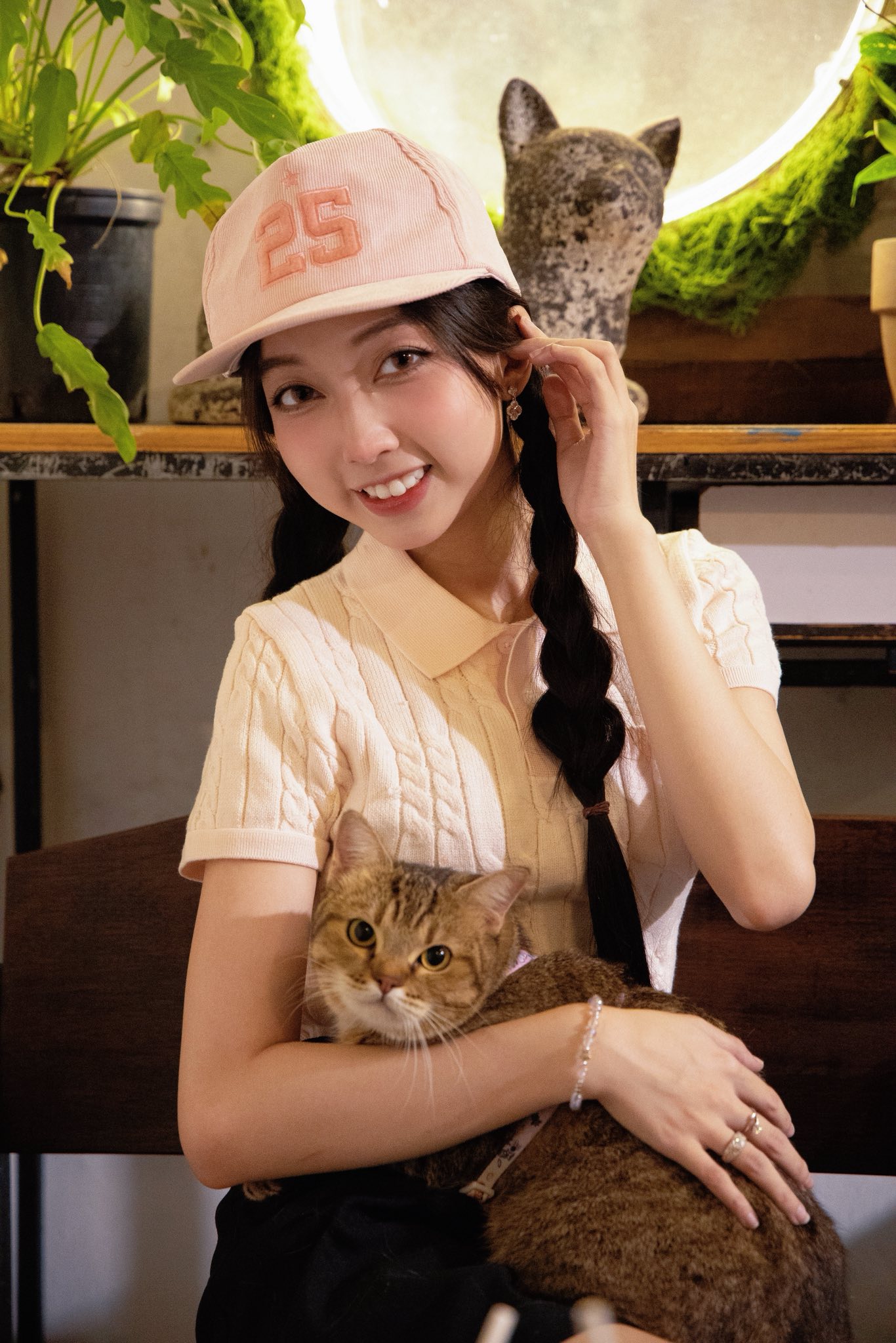 Không thể rời mắt khỏi nhan sắc ấn tượng của nữ MC tân binh đang "làm mưa làm gió" làng game Việt- Ảnh 5.