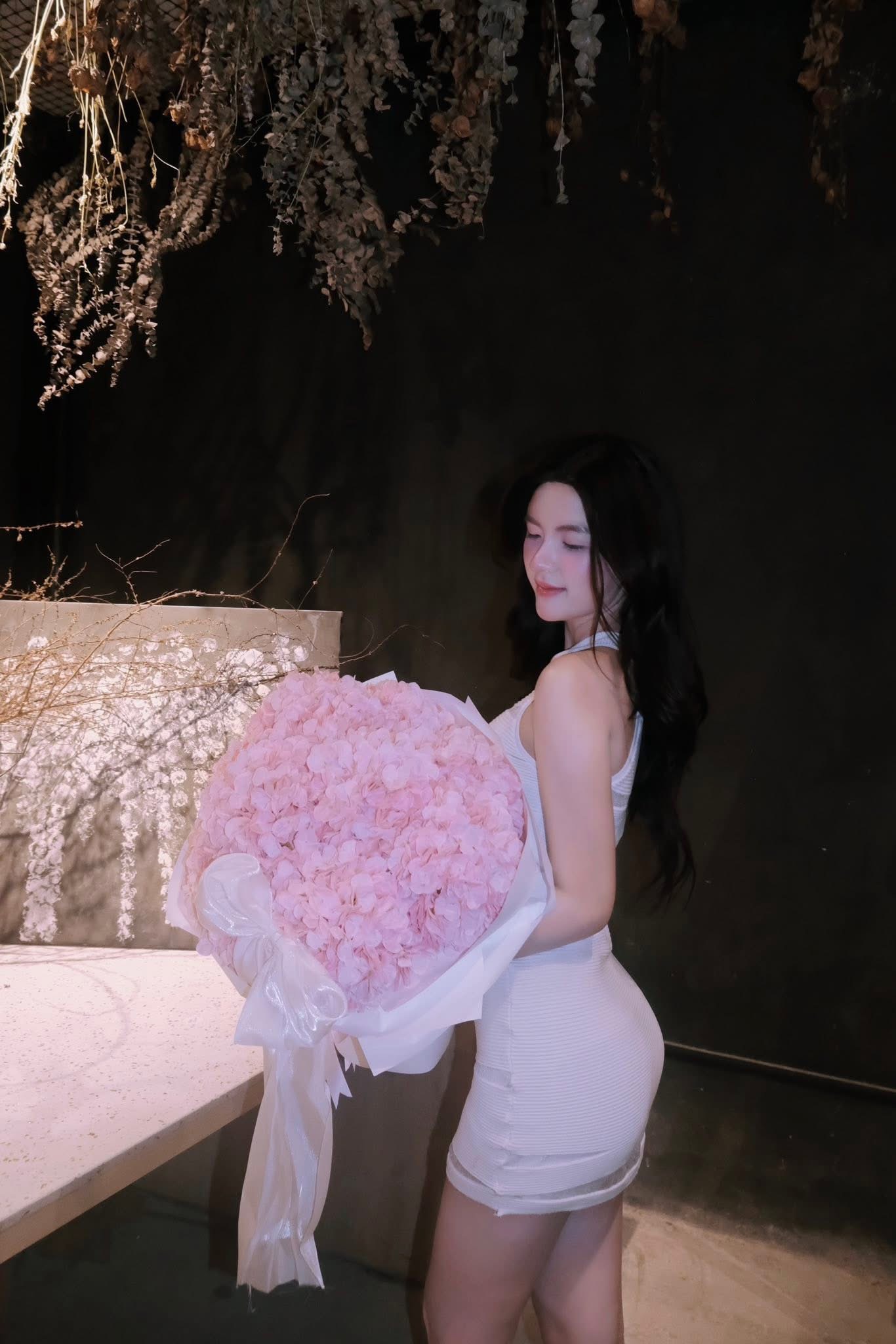 Bật mí sức hút của cô giáo tiếng Anh "nhà người ta": Vừa giỏi vừa duyên, thảo nào người xem "mê tít"!- Ảnh 5.