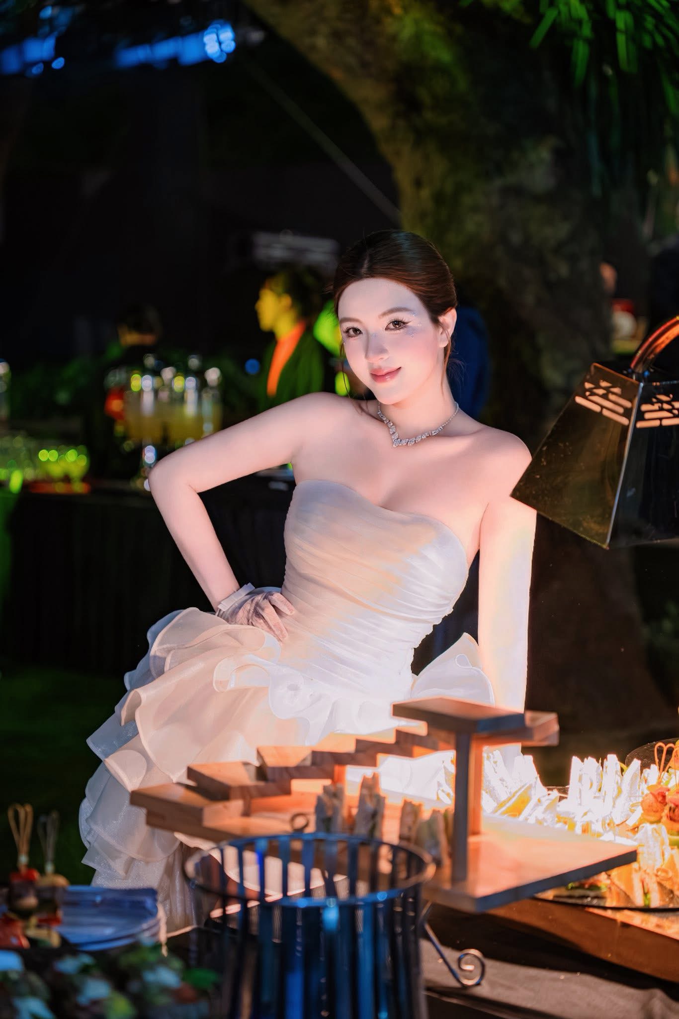 Bật mí sức hút của cô giáo tiếng Anh "nhà người ta": Vừa giỏi vừa duyên, thảo nào người xem "mê tít"!- Ảnh 6.