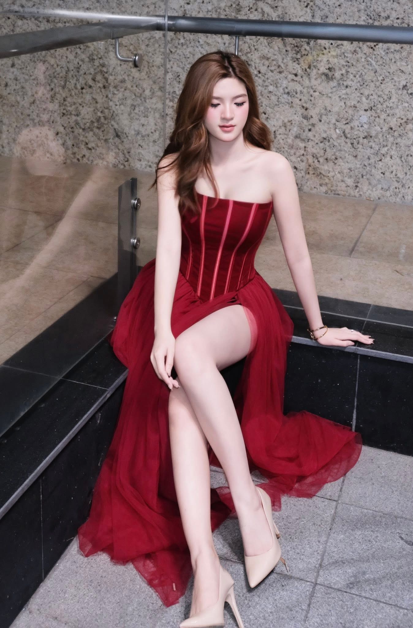 Bật mí sức hút của cô giáo tiếng Anh "nhà người ta": Vừa giỏi vừa duyên, thảo nào người xem "mê tít"!- Ảnh 11.