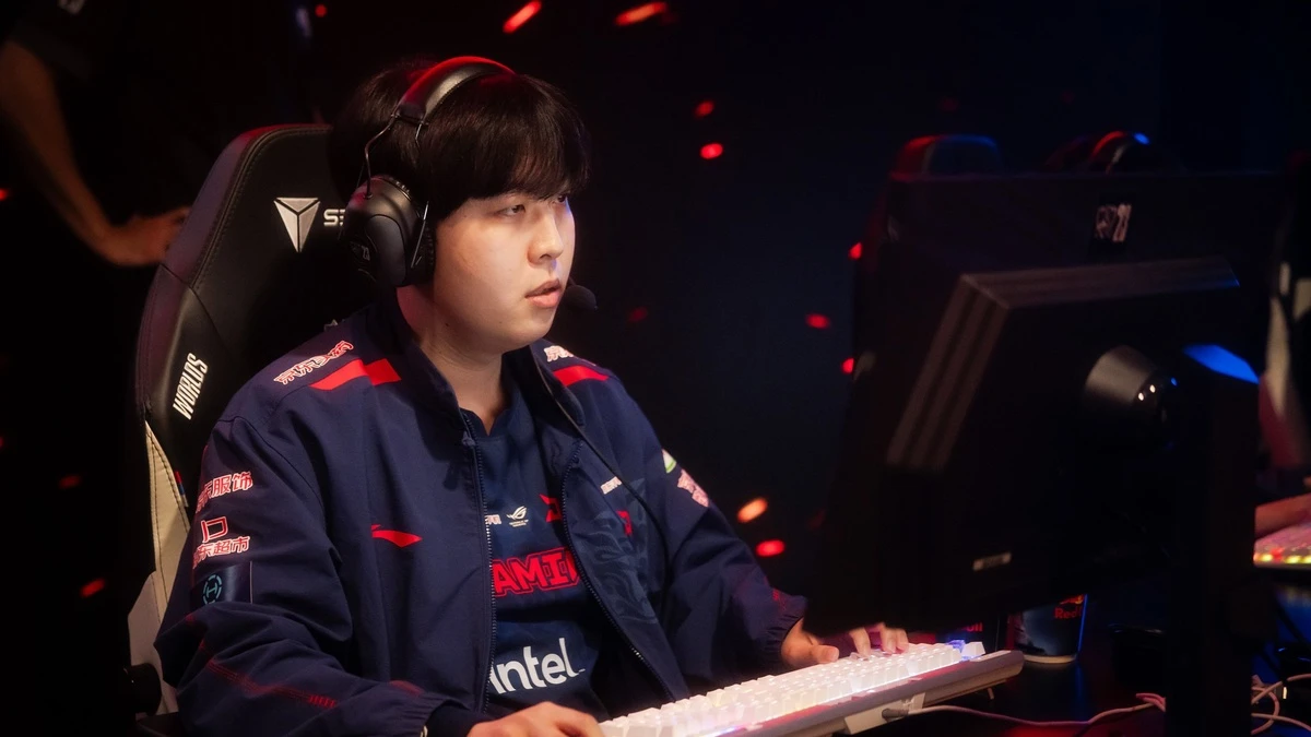 Thi đấu quá lâu ở LPL có thể là một lý do khiến Kanavi gặp khó- Ảnh 2.
