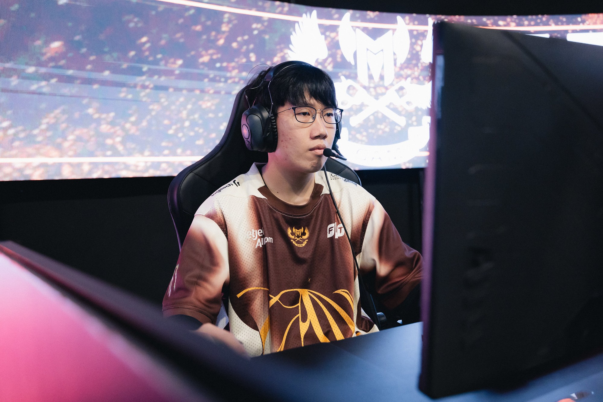 GAM đang gặp khó vì chính lựa chọn của mình- Ảnh 2.