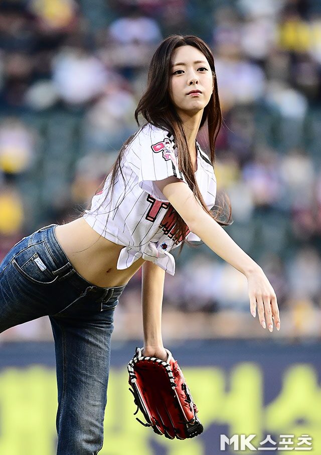 Mỹ nhân 2003 gây bão tại sân bóng chày, nhan sắc "nữ thần" chấp cả cam thường- Ảnh 6.