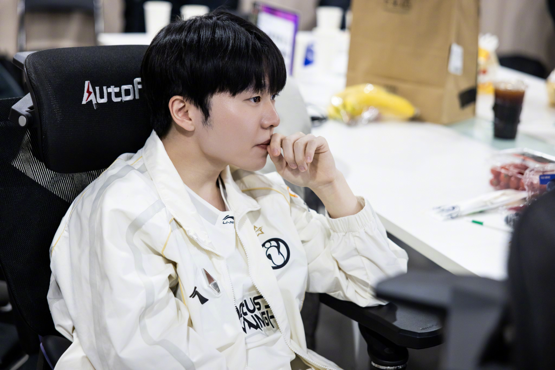 Hé lộ nhan sắc hot girl bị nghi là nguyên nhân khiến cựu vương CKTG kết thúc mối tình hơn 10 năm- Ảnh 6.