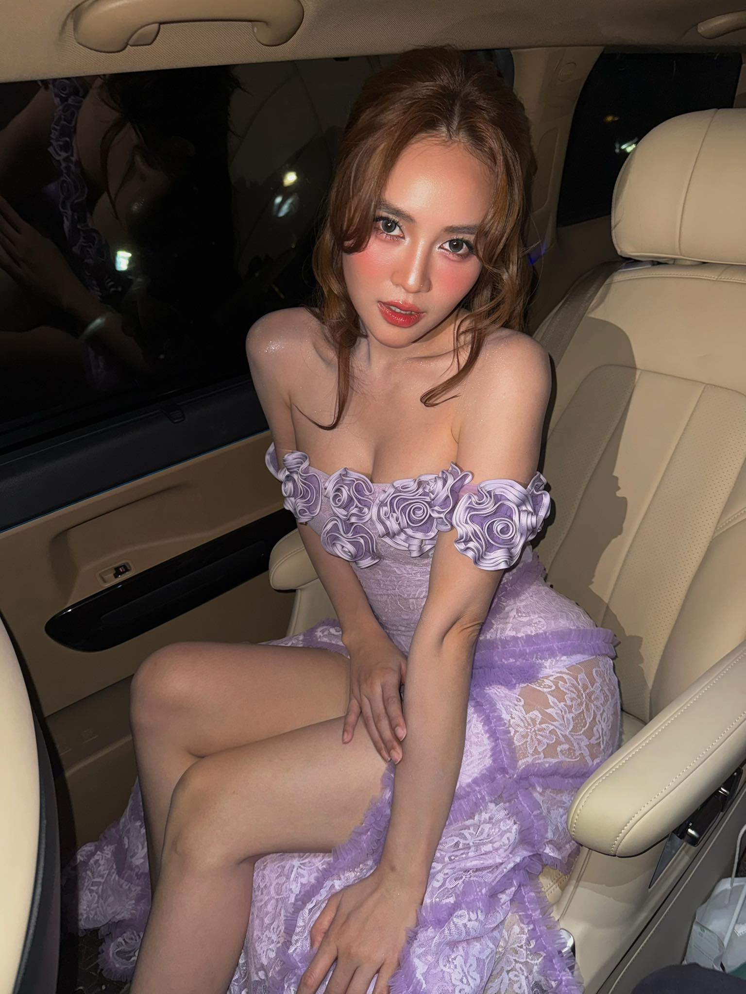 Nhan sắc bốc lửa ở tuổi U40 của ngọc nữ đình đám showbiz Việt- Ảnh 2.