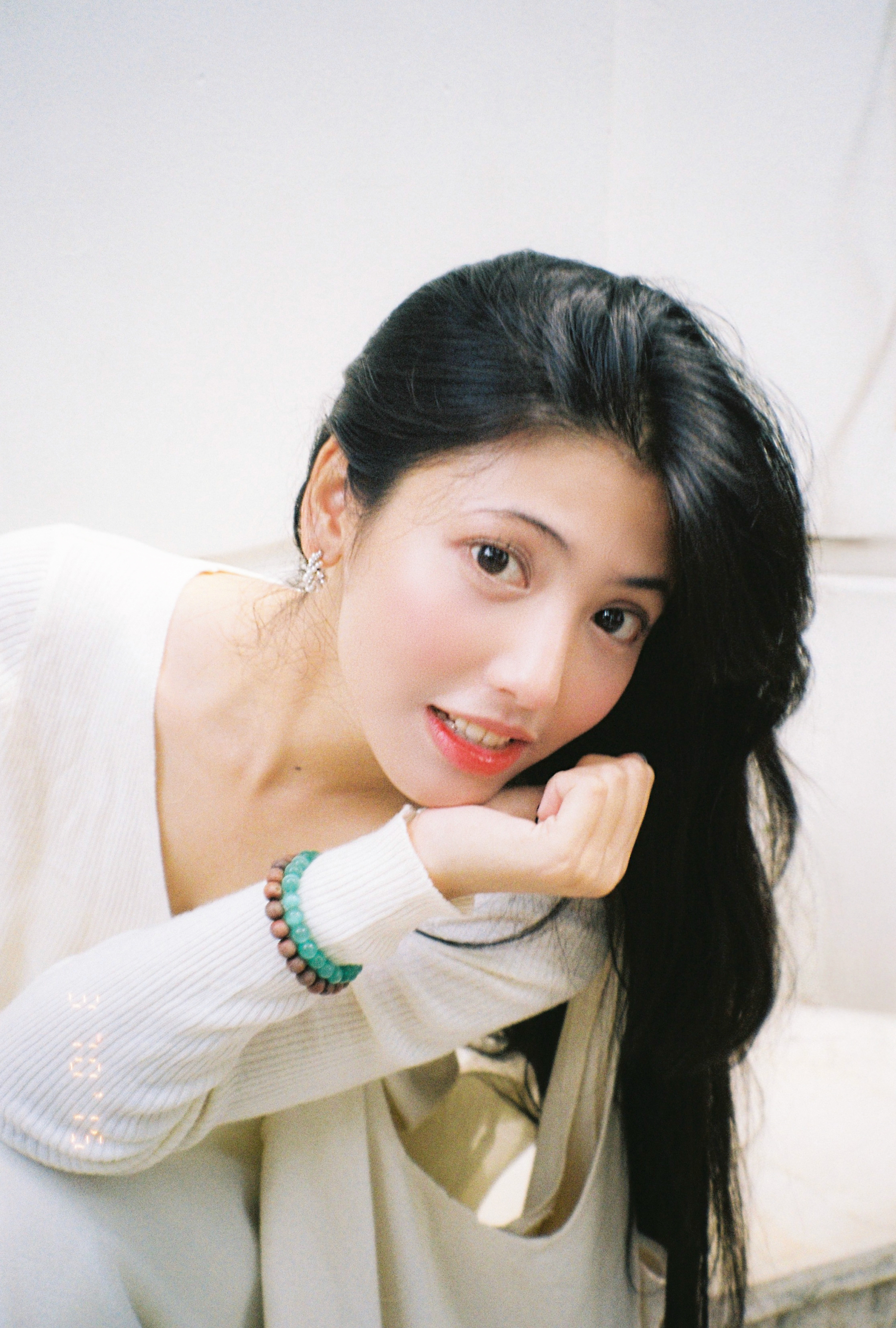 Cô gái nổi tiếng với bộ ảnh chụp ở công viên Thống Nhất: Mình không cố để trông cổ điển- Ảnh 14. Cô gái nổi tiếng với bộ ảnh chụp ở công viên Thống Nhất: Mình không cố để trông cổ điển- Ảnh 14.