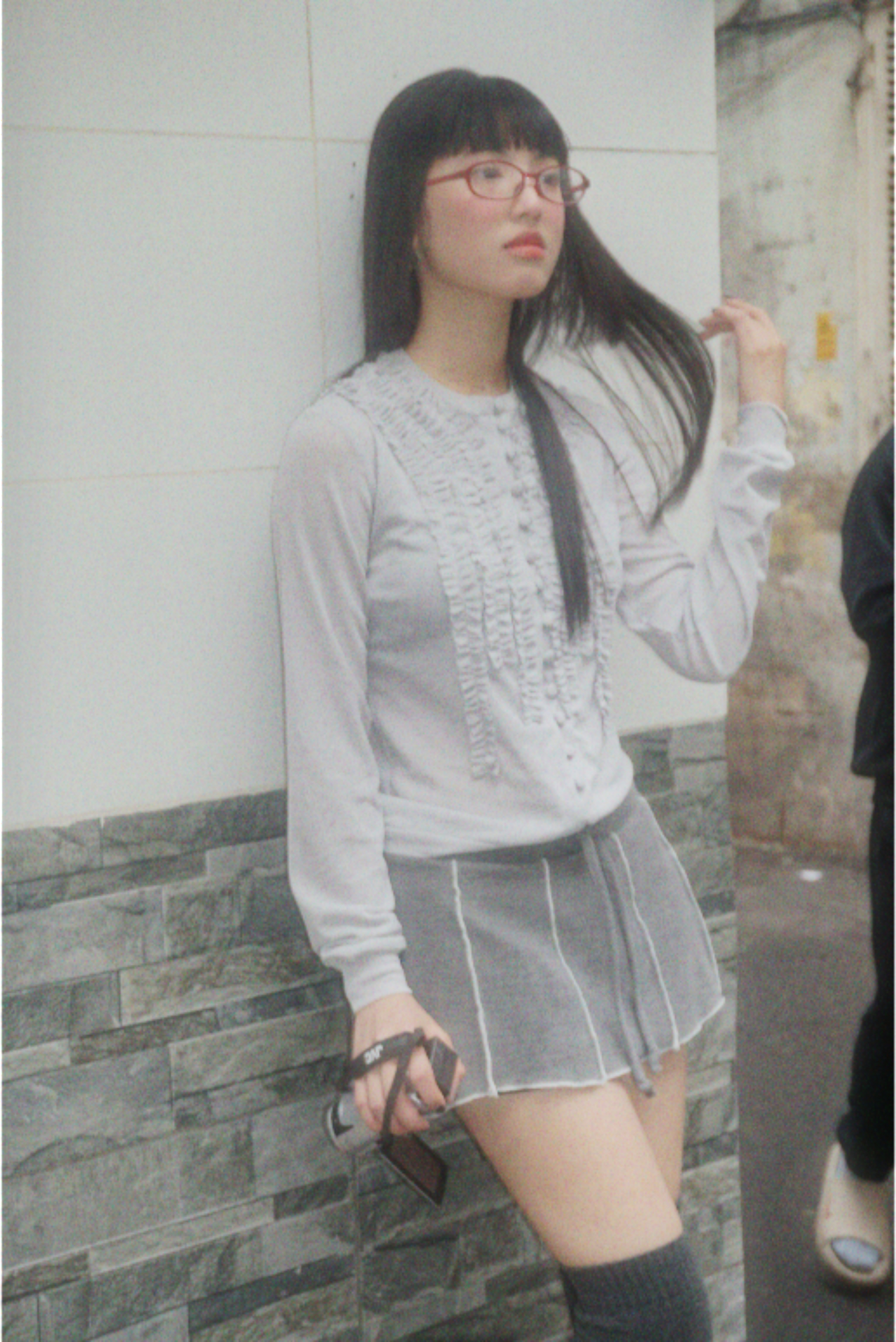 Cô gái nổi tiếng với bộ ảnh chụp ở công viên Thống Nhất: Mình không cố để trông cổ điển- Ảnh 10. Cô gái nổi tiếng với bộ ảnh chụp ở công viên Thống Nhất: Mình không cố để trông cổ điển- Ảnh 10.