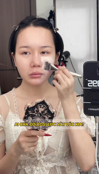 Cận cảnh màn biến hình hoàn hảo thành Ahri Huyền Thoại Trỗi Dậy của nữ coser xinh đẹp- Ảnh 2.