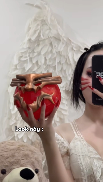 Cận cảnh màn biến hình hoàn hảo thành Ahri Huyền Thoại Trỗi Dậy của nữ coser xinh đẹp- Ảnh 4.