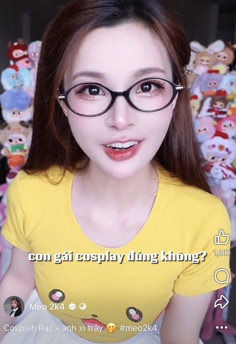 Soi nhan sắc Mèo 2k4 qua hai tấm ảnh diện áo Pikachu cách nhau 5 năm: Lột xác từ "bé hạt tiêu" dễ thương thành mỹ nhân quyến rũ- Ảnh 6.