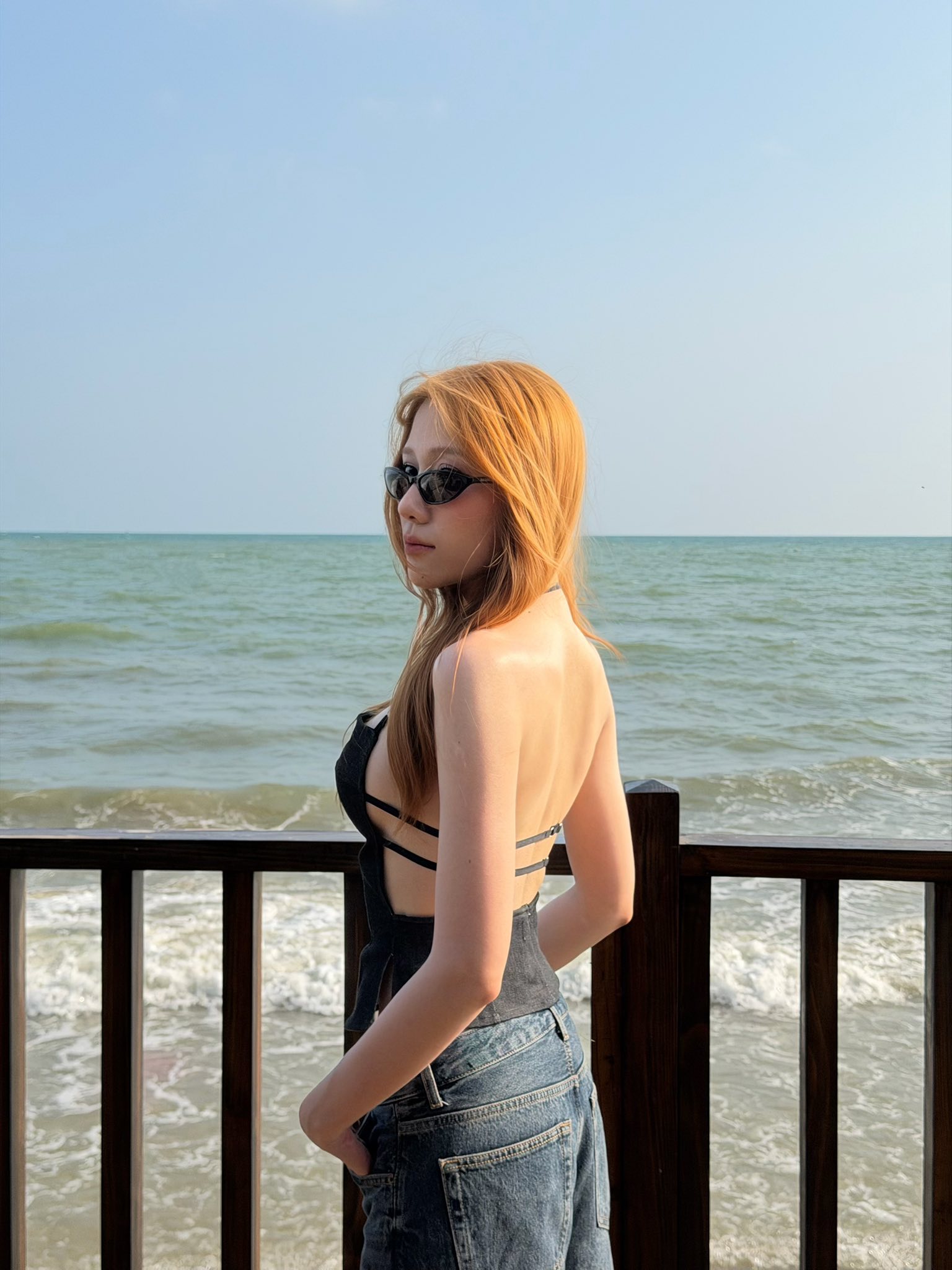 "Em gái Trấn Thành" khoe lưng trần quyến rũ tại Phan Thiết, body "vòng nào ra vòng nấy"- Ảnh 7.