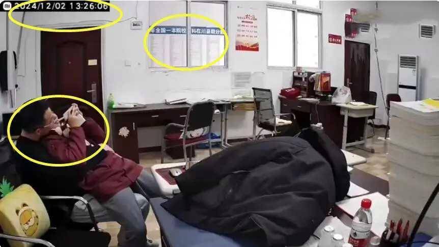 Vỏ bọc hoàn hảo của "thầy giáo ưu tú" ở Trung Quốc tan vỡ sau clip 41 giây: Bi kịch đạo đức sau những tấm bằng khen- Ảnh 1.