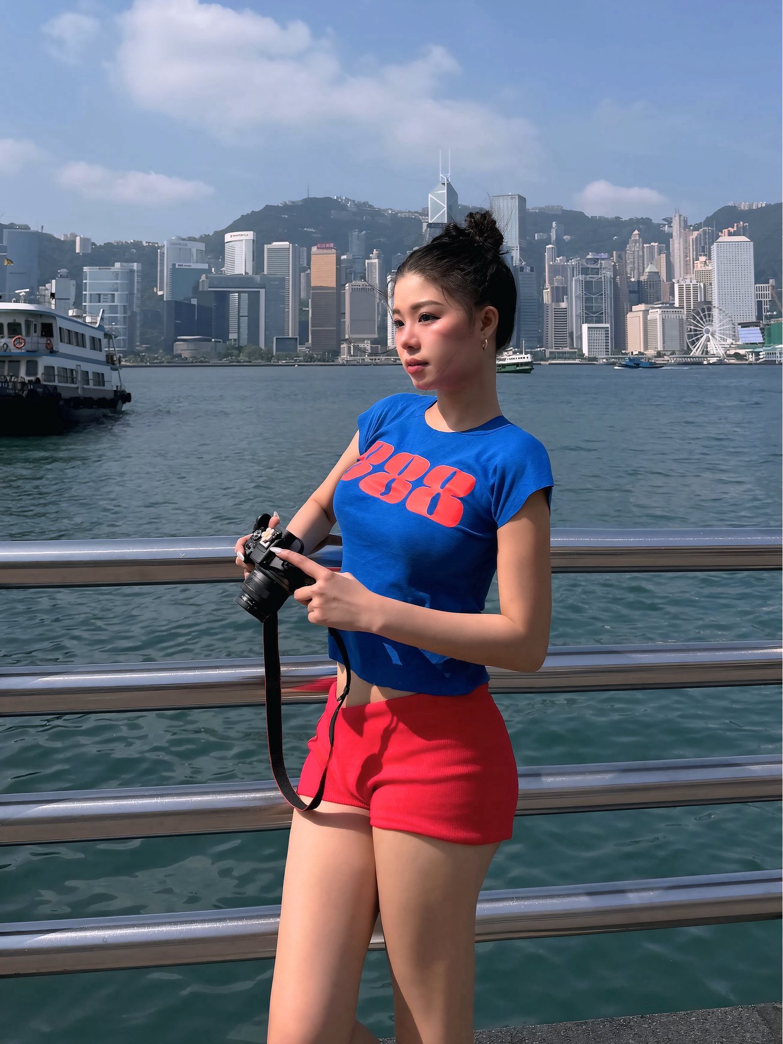 "Dạo bước Hồng Kông" với bộ ảnh xuất sắc của hot girl Trà Hạ Ly- Ảnh 1.