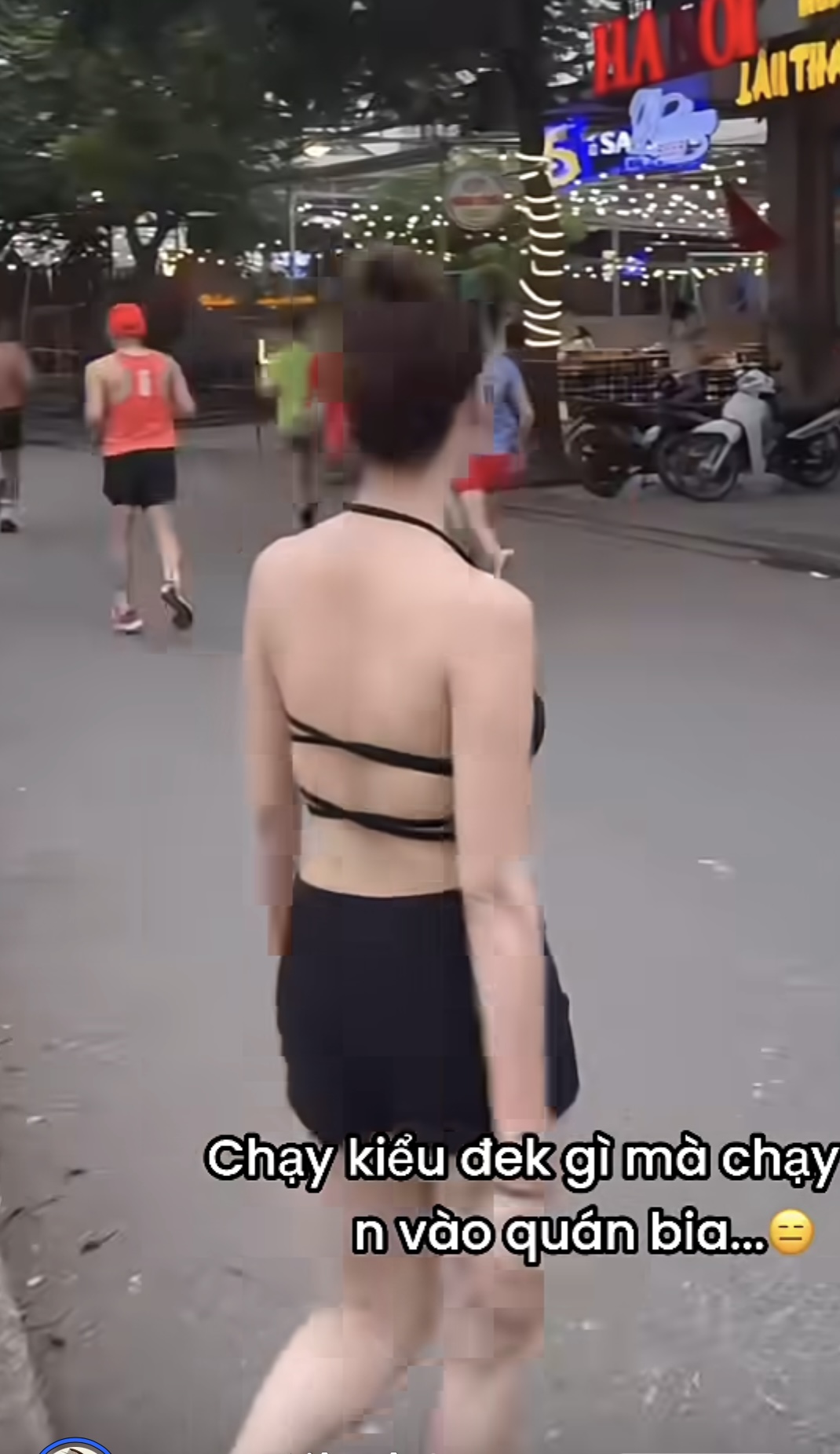 Bị chỉ trích vì thời trang chạy bộ hở bạo, cô gái trẻ không ngại "combat" tay đôi với cộng đồng mạng- Ảnh 2.