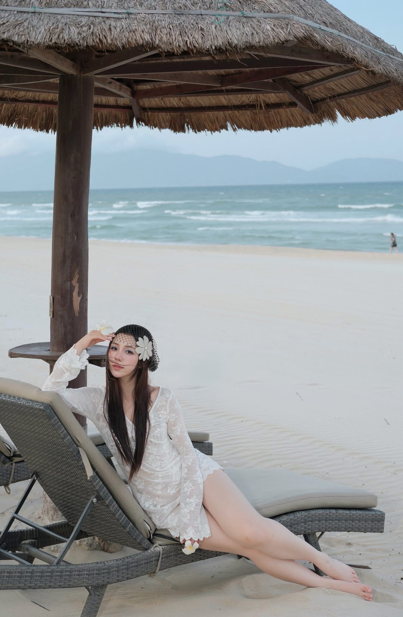 Quỳnh Kool hóa "nàng thơ" giữa biển xanh, bộ ảnh mãn nhãn hớp hồn fan- Ảnh 3.