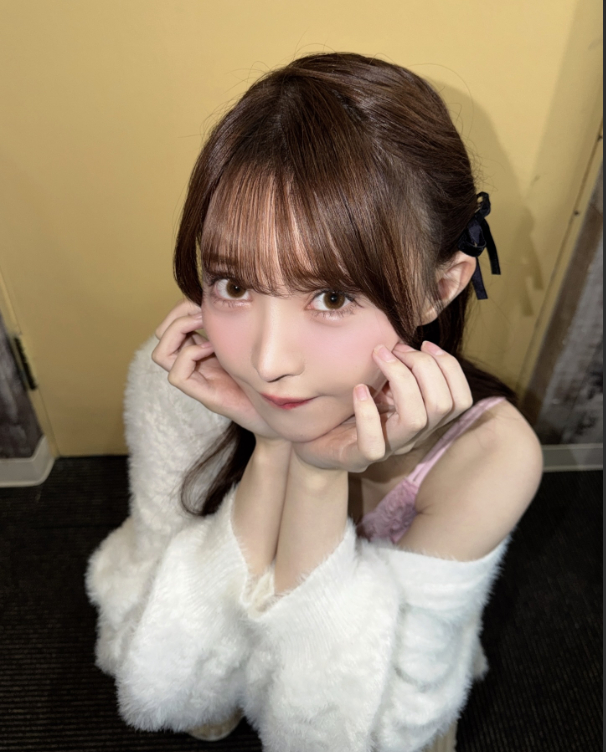 Lại xuất hiện thêm một hot girl tân binh gây bão cộng đồng mạng, nhan sắc như "bước ra từ truyện cổ tích"- Ảnh 4.