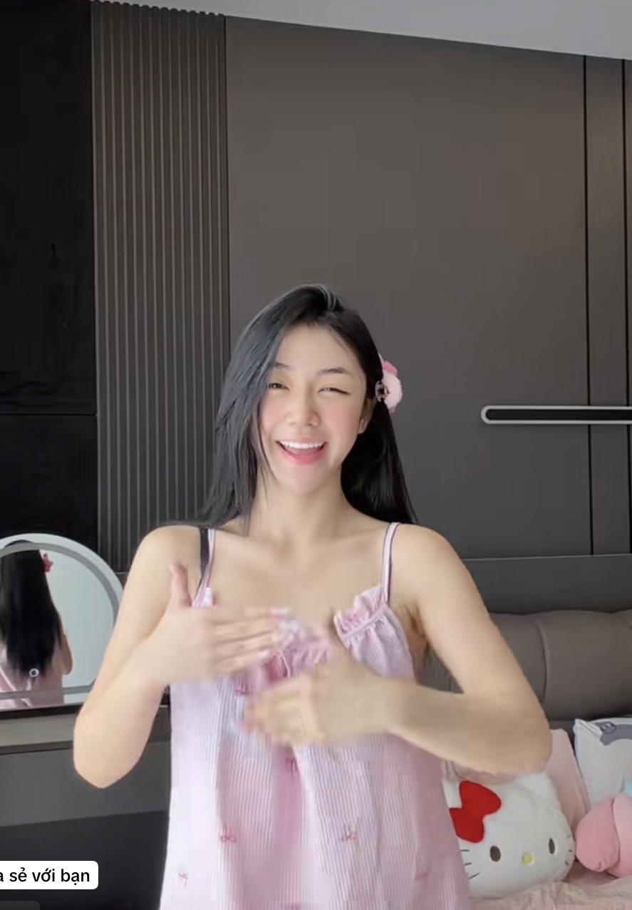 Sức hút không tưởng của "top 1 server" Trần Hà Linh, clip khoe nhà mới vừa lên sóng đã khiến các anh em rôm rả bình luận- Ảnh 2.