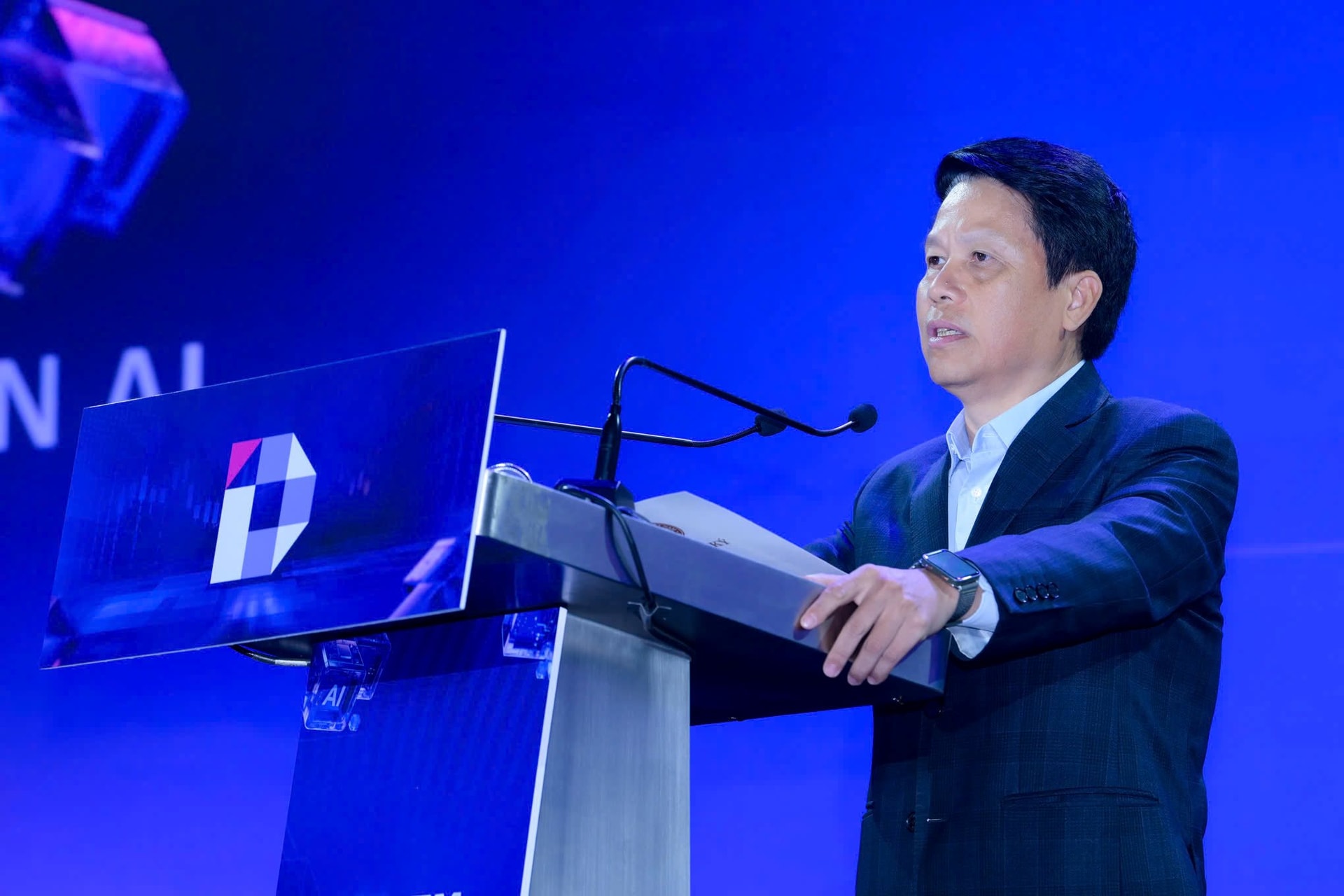 Phó Thống đốc NHNN: Nếu người dân không tin tưởng vào sự an toàn của giao dịch số thì mọi thành tựu công nghệ đều không phát huy được giá trị đầy đủ- Ảnh 1.