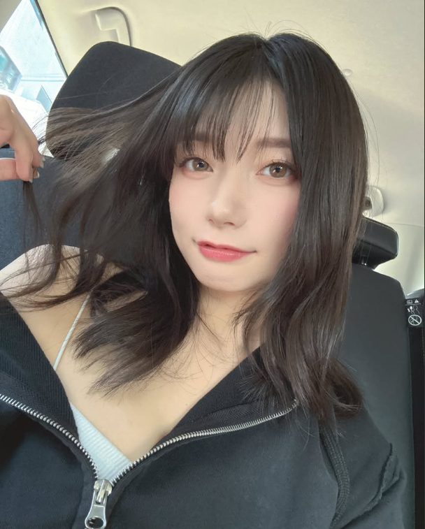 Vượt mặt Yua Mikami, hot girl tân binh nổi tiếng chia sẻ về quá khứ, tiết lộ luôn mẫu bạn trai mơ ước- Ảnh 2.