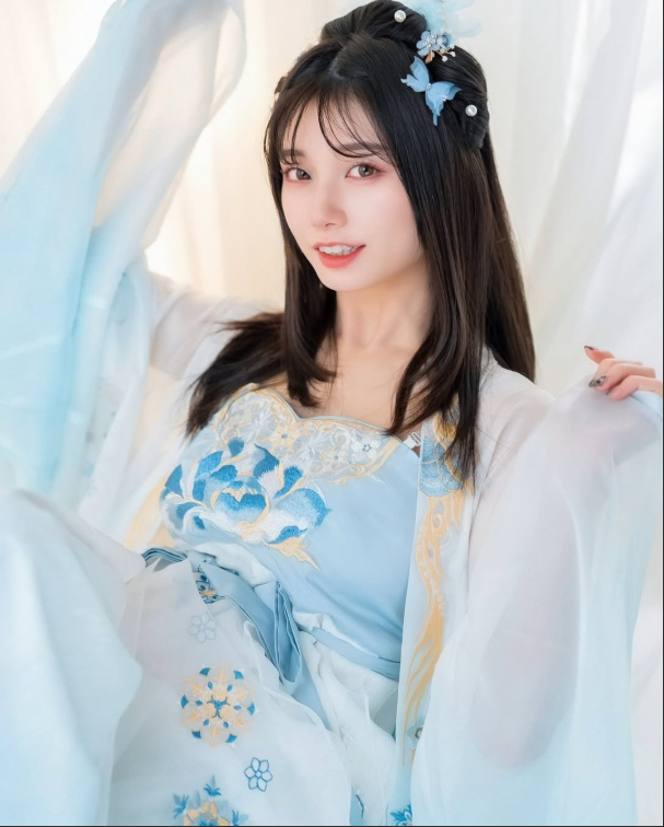 Vượt mặt Yua Mikami, hot girl tân binh nổi tiếng chia sẻ về quá khứ, tiết lộ luôn mẫu bạn trai mơ ước- Ảnh 6.