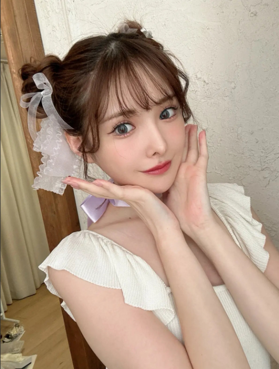 Xóa hẳn trang cá nhân 1,2 triệu theo dõi, hot girl gợi cảm quyết đoạn tuyệt quá khứ, fan bùi ngùi tiếc nuối- Ảnh 2.
