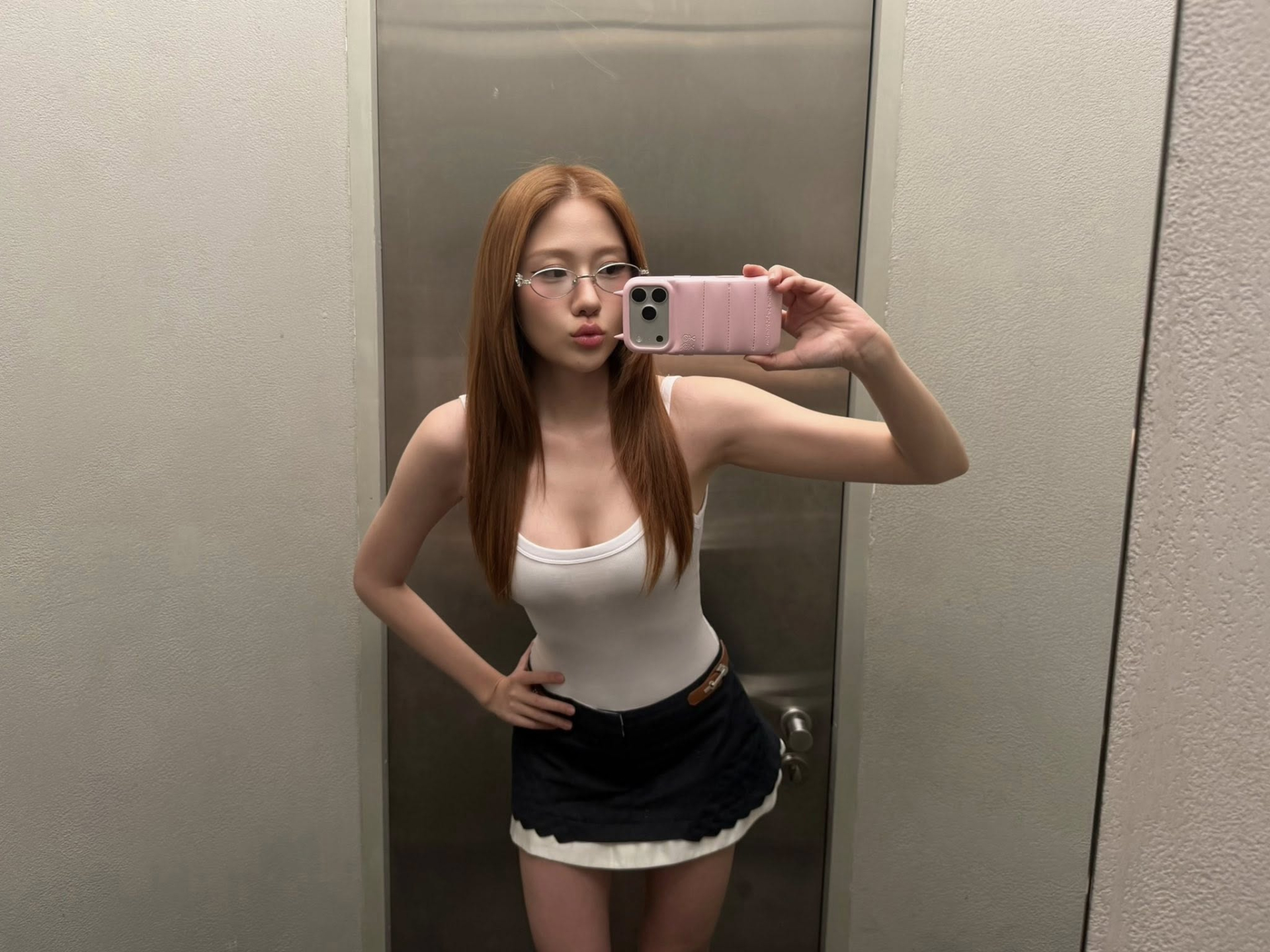 Hội "em ghệ tone hồng" yêu rapper: Visual ai cũng xịn, body đẹp nức nở- Ảnh 14.