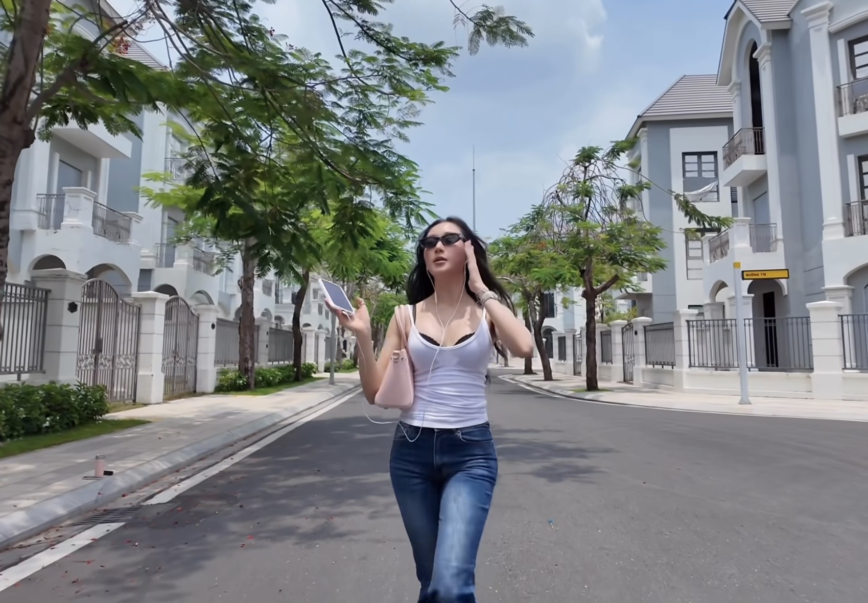 Visual phát ra âm thanh, ngắm hình ảnh hiện tại của Mina Young, fan tự nhiên thấy nhạc chạy trong đầu- Ảnh 4.