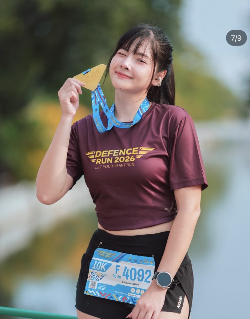 Tưởng chỉ là hot girl đường chạy, ai dè vào trang cá nhân mới ngỡ ngàng- Ảnh 2.