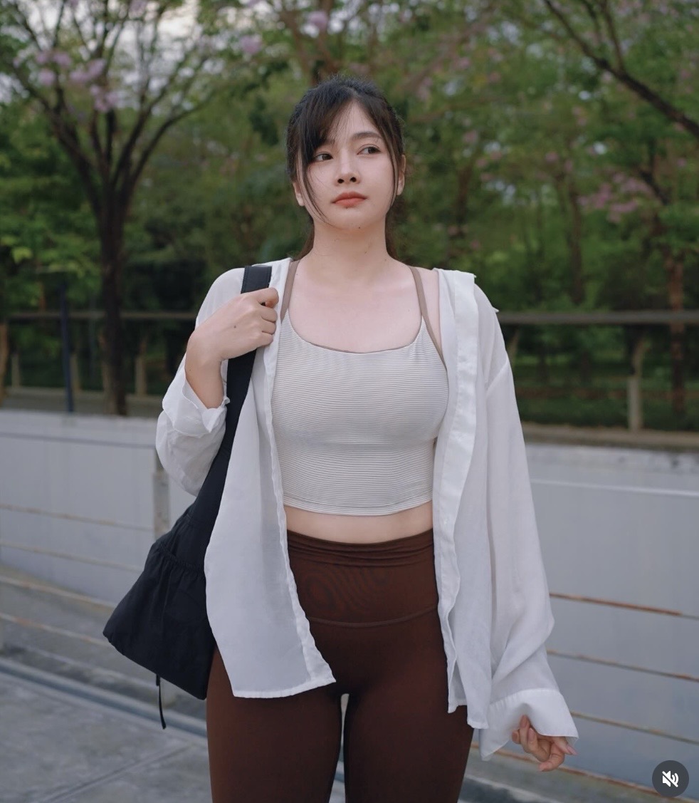Tưởng chỉ là hot girl đường chạy, ai dè vào trang cá nhân mới ngỡ ngàng- Ảnh 9.